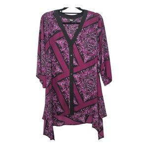 Slim Factor Investments Women's Purple & Black V-Neck Button Up Tunic